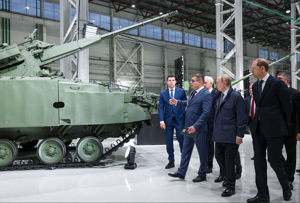 Putin Faces Financial Challenges as Ukraine Conflict Continues