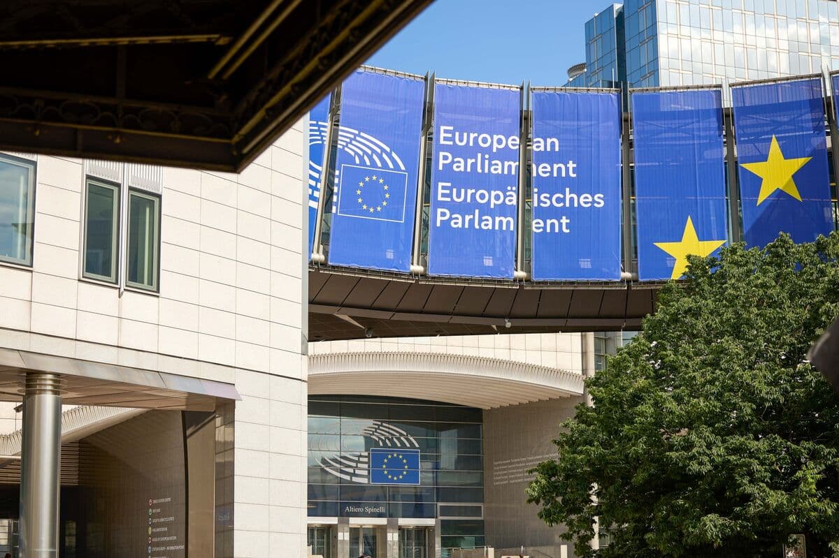 EU Parliament Advances Legal Framework for Digital Euro Implementation