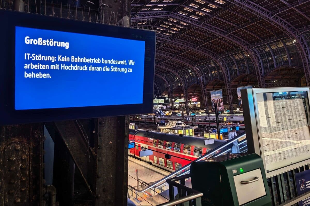German Rail Operator Suspends Nationwide Services Due to Communication Outage