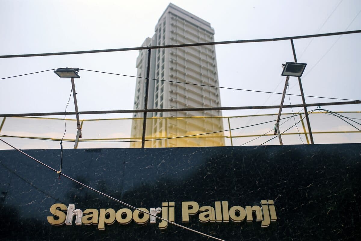 Shapoorji Pallonji Group Requests Bond Extension Amid Refinancing Challenges