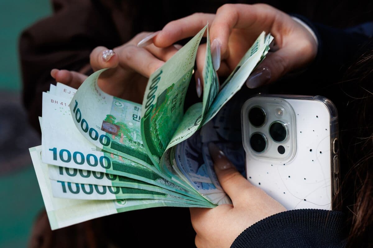 South Korea's Won Remains Weak Despite Surge in AI-Driven Stock Market