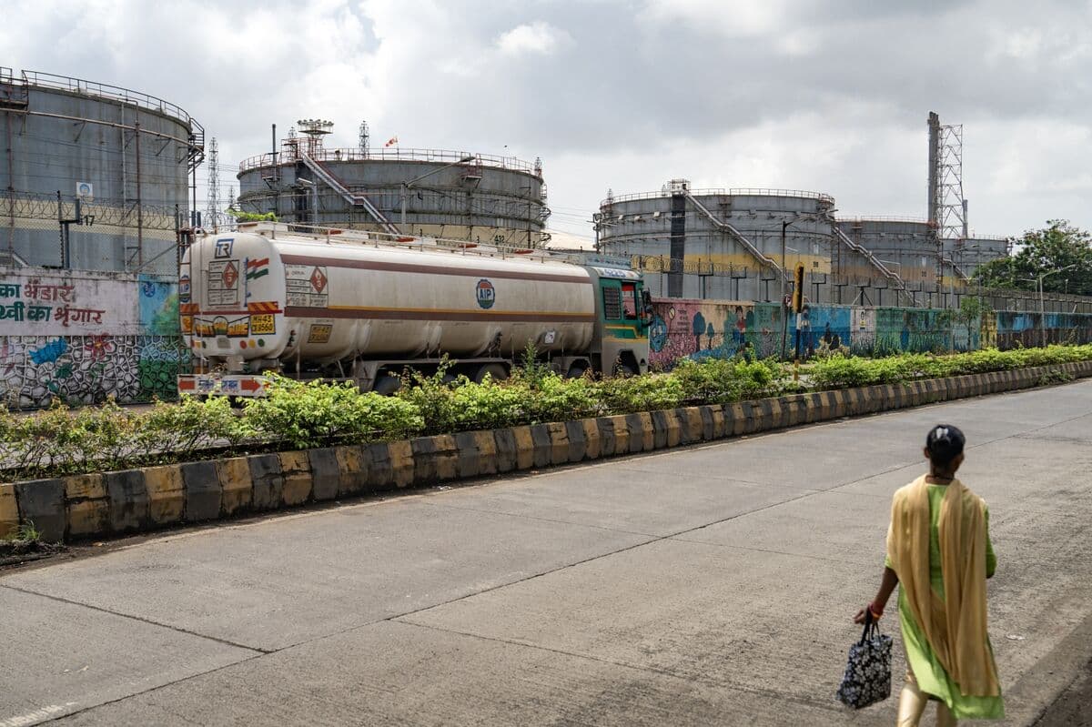 India Requests Extension of US Waiver on Russian Oil Amid Ongoing Iran Conflict