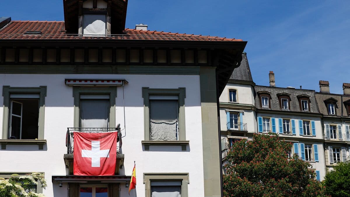 Swiss Voters Reject Population Cap Proposal in Recent Referendum