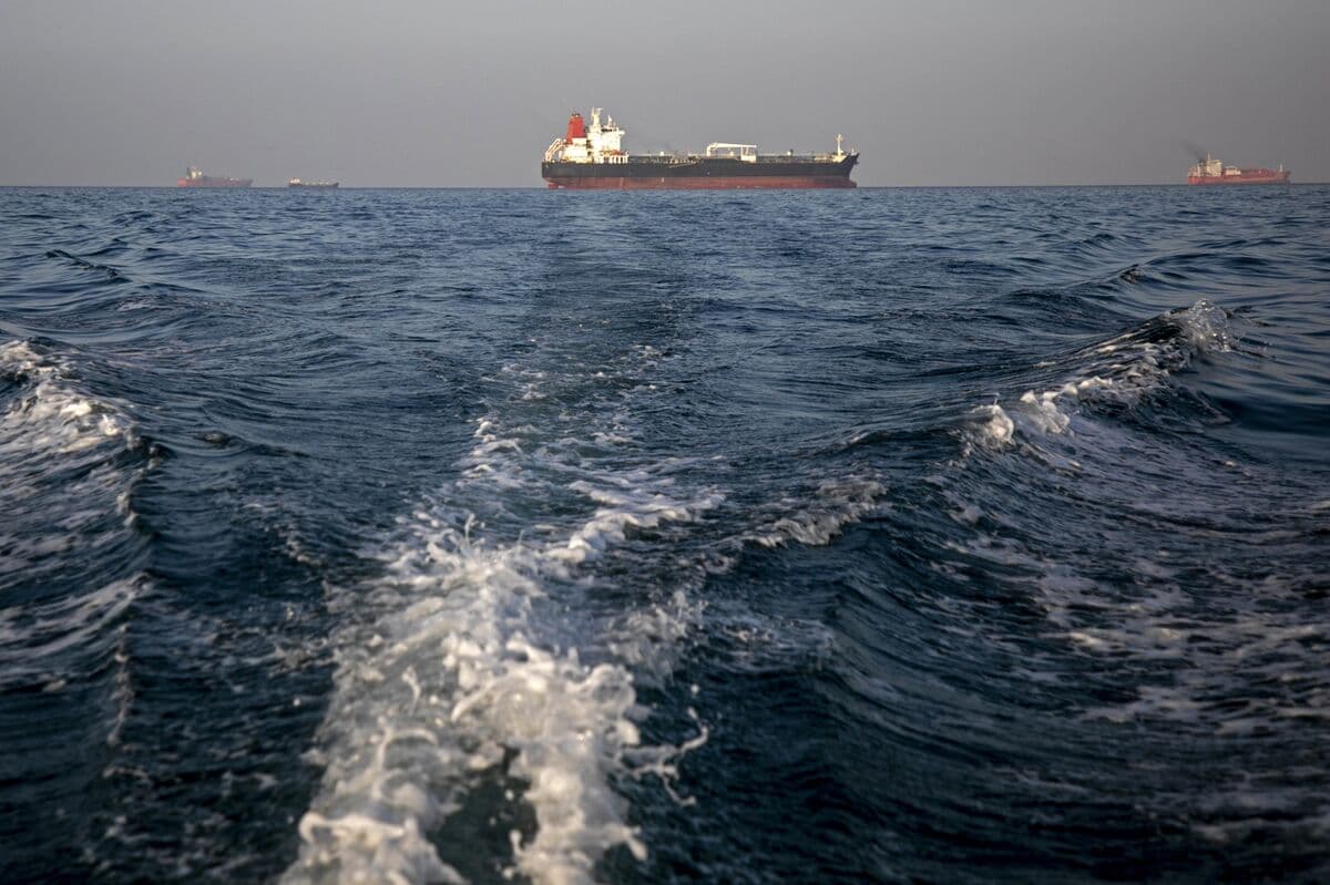 Analysts Predict Months for Hormuz Trade to Normalize Following US-Iran Agreement