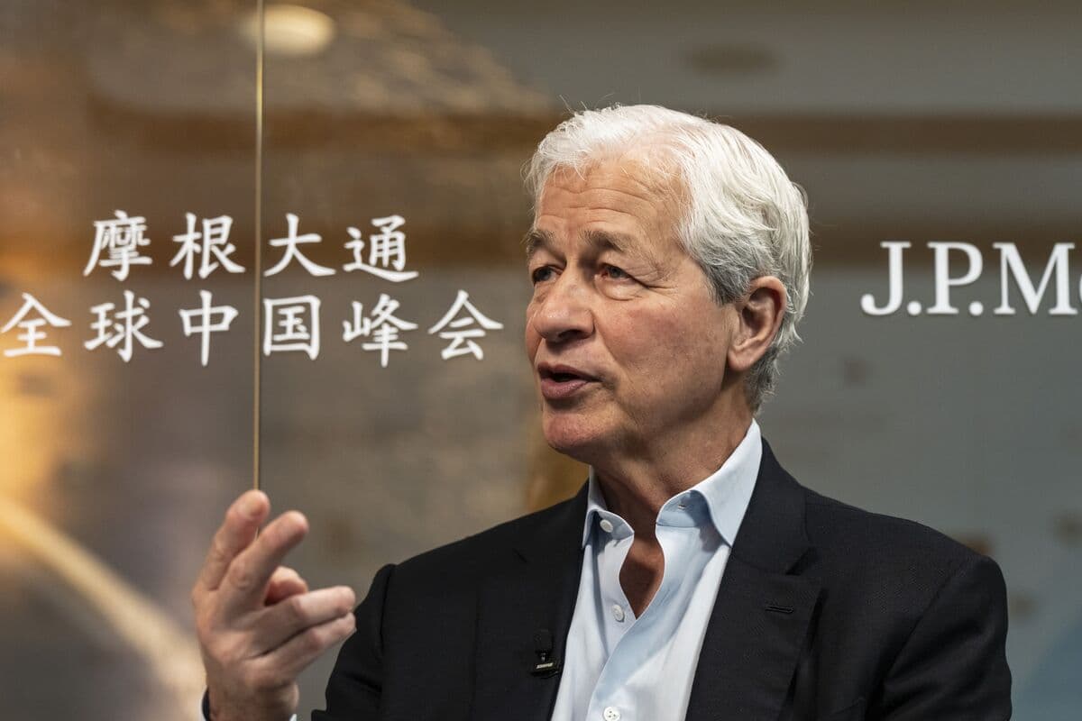 Jamie Dimon Warns of Potential Further Increases in Interest Rates
