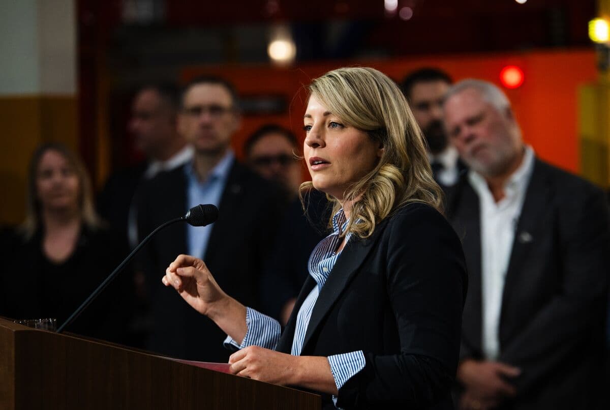 Chinese Automakers Explore Manufacturing Partnerships in Canada, Says Joly