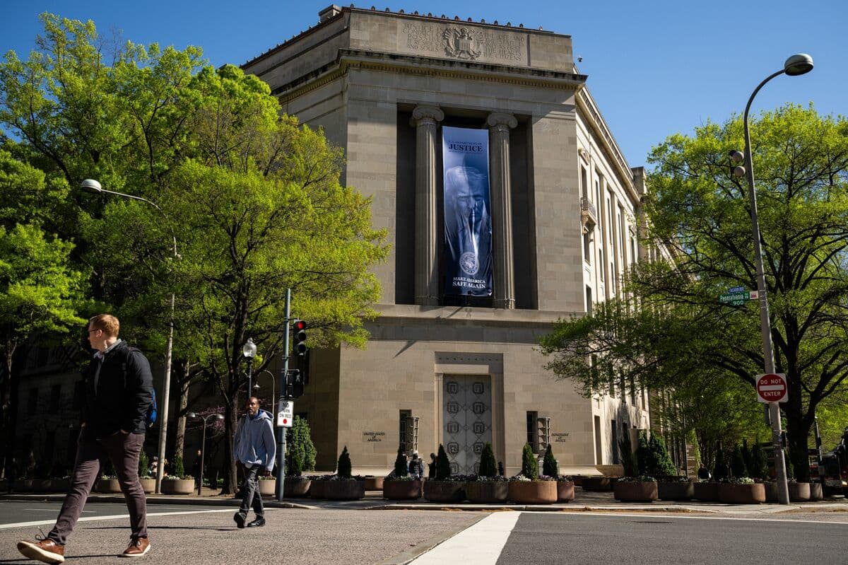 US Trade Judge Critiques DOJ Appeal on Trump Tariff Refunds