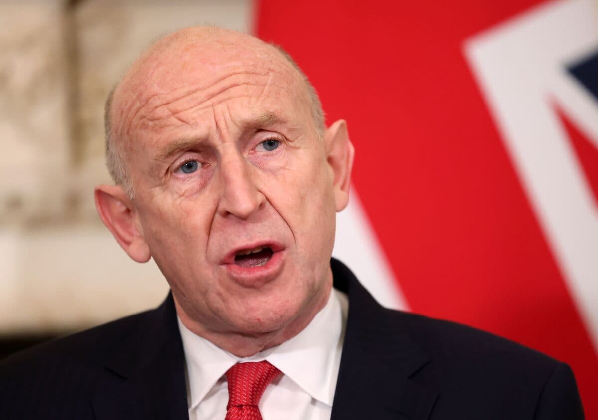 UK Defense Secretary Warns of Credibility Risks Amid Labour Leadership Crisis
