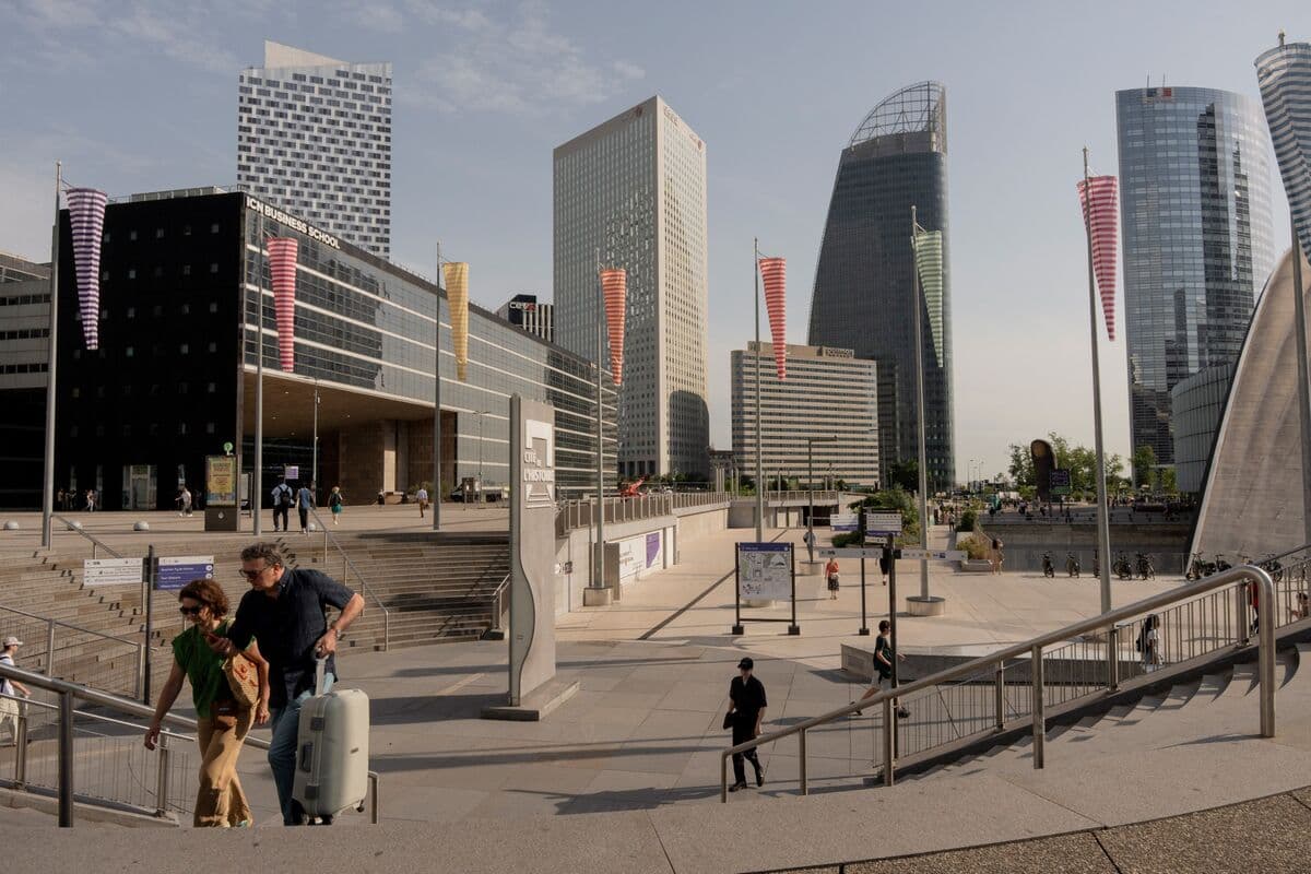 EU Banks Encouraged to Collaborate in Negotiations with US Tech Firms