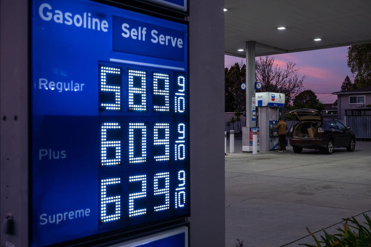 Removing Sanctions on Iran’s Crude Isn’t an Easy Fix for Oil Prices