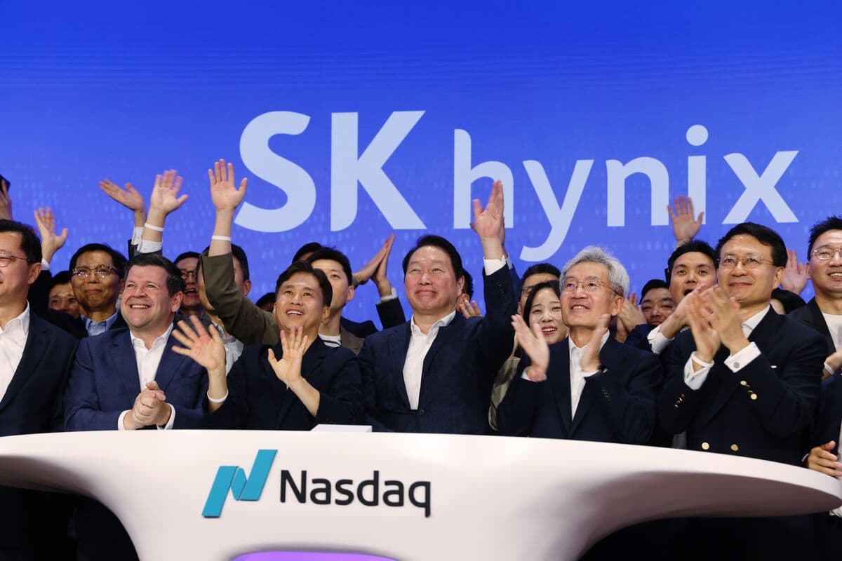 SK Hynix Shares Fall in Seoul Following Anticipated US Trading Launch