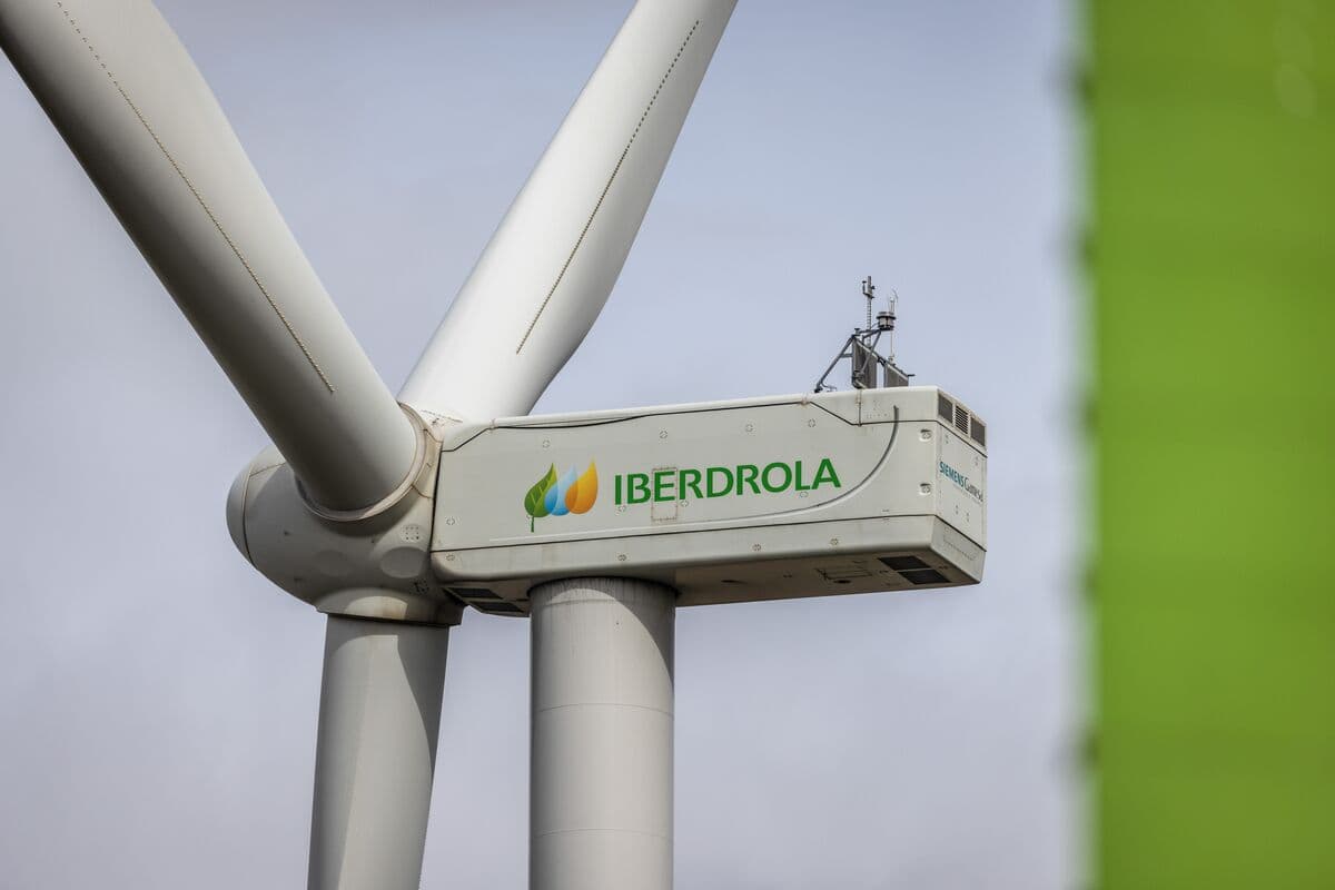 Cox Group Secures 54% Bridge Loan for $4.2 Billion Iberdrola Mexico Acquisition