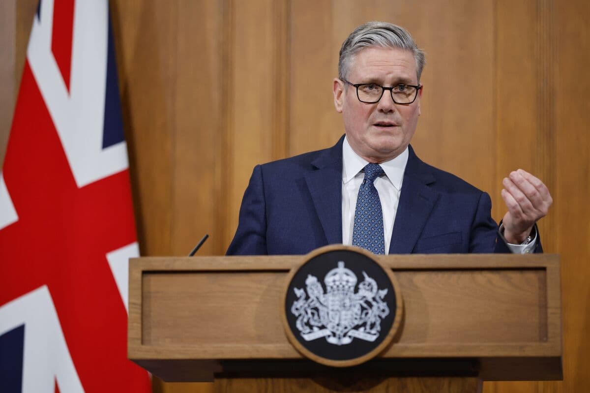 Only Starmer Backers Upbeat as UK Consumers Become More Partisan