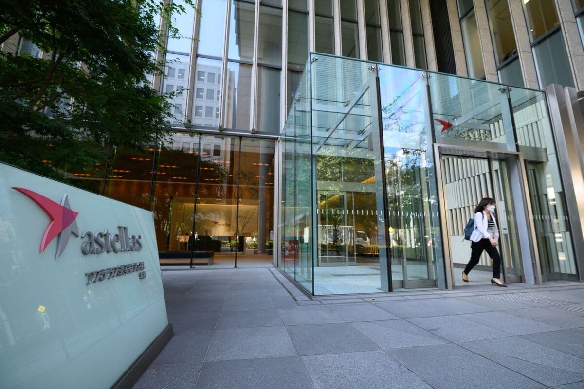 Astellas Pharma Shares Decline Following Announcement of Five-Year Plan