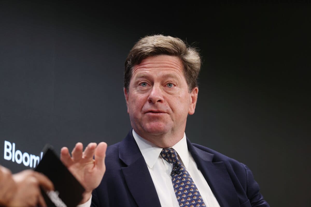 Trump Nominates Jay Clayton as Director of National Intelligence