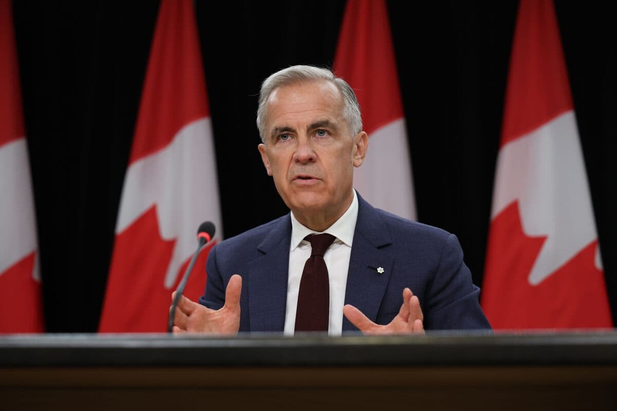 Poll Shows Canadians Favor Carney's Economic Management Amid Recession Concerns