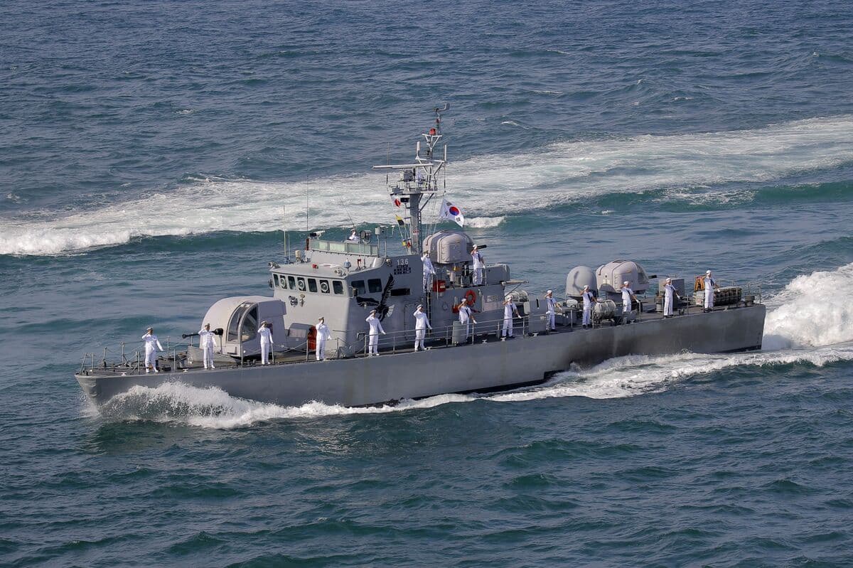 South Korea Weighs Trump’s Request on Sending Warships to Hormuz