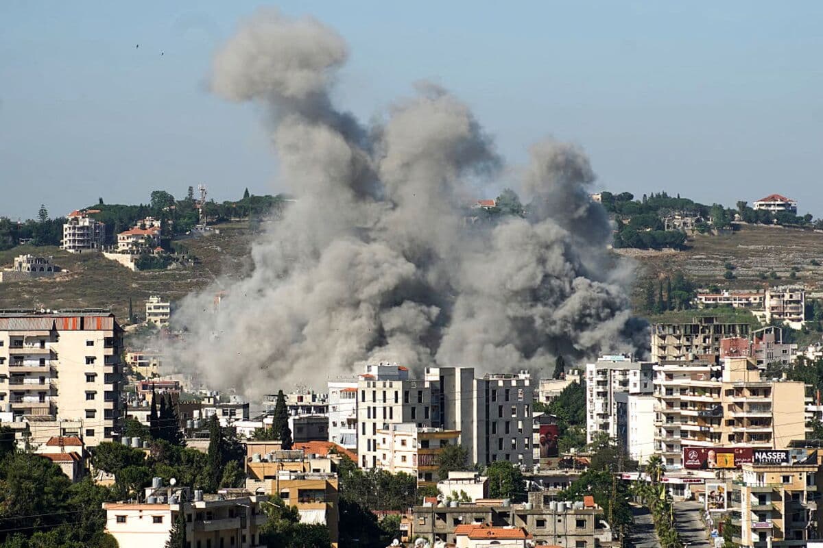 US-Iran Nuclear Negotiations Halt Amid Ongoing Israel-Hezbollah Fighting