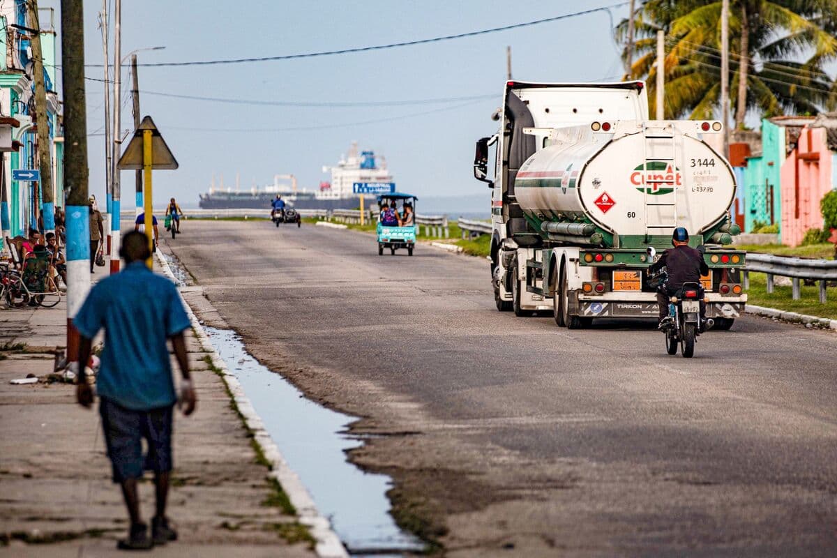 Russian Tanker Diverts from Cuba Amid Fuel Crisis Uncertainty