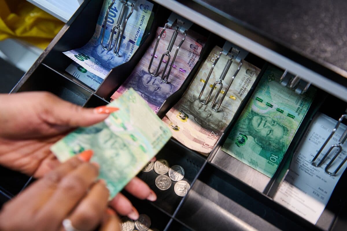 Emerging Market Currencies Strengthen as Iran Negotiations Progress