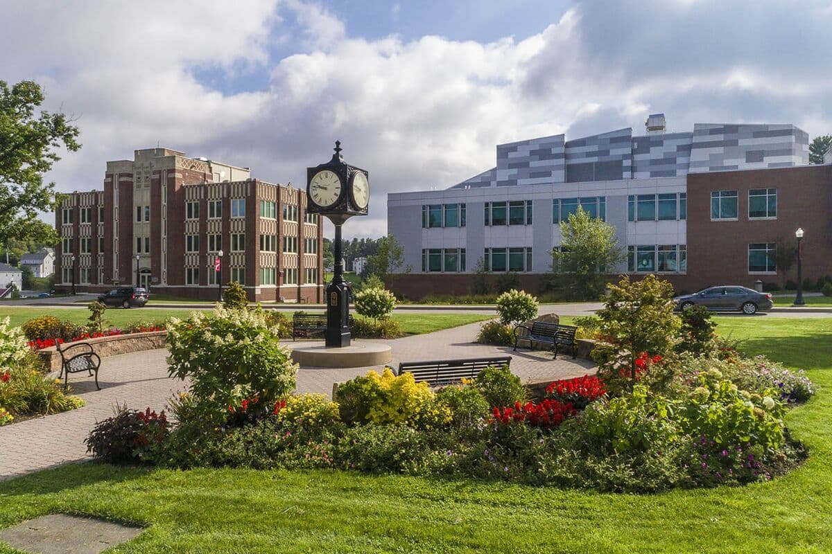 Saint Francis University Withdraws from Division I Sports Following Basketball Team Issues