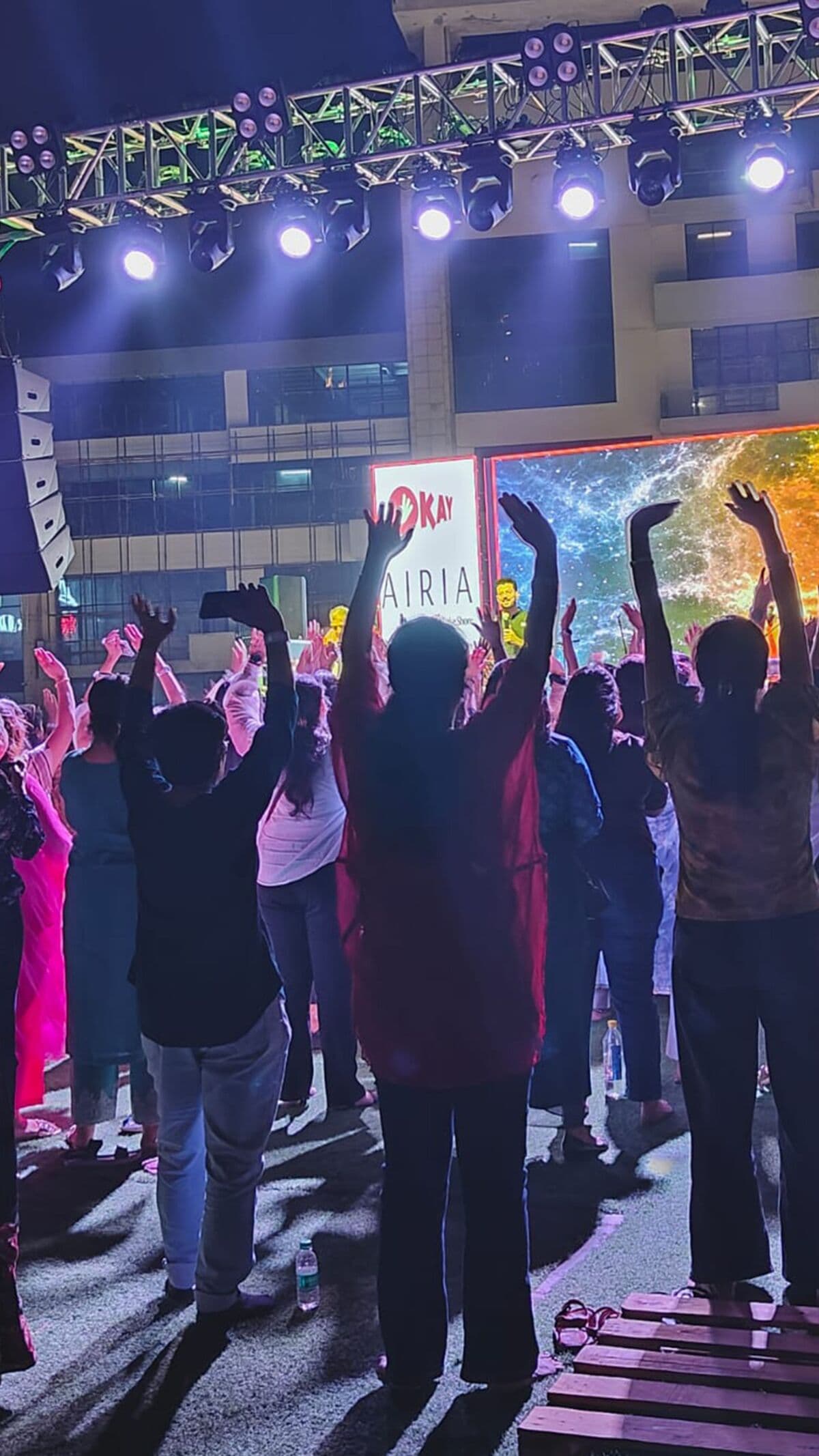 Gen Z in India Embraces 'Bhajan Clubbing' to Engage with Faith