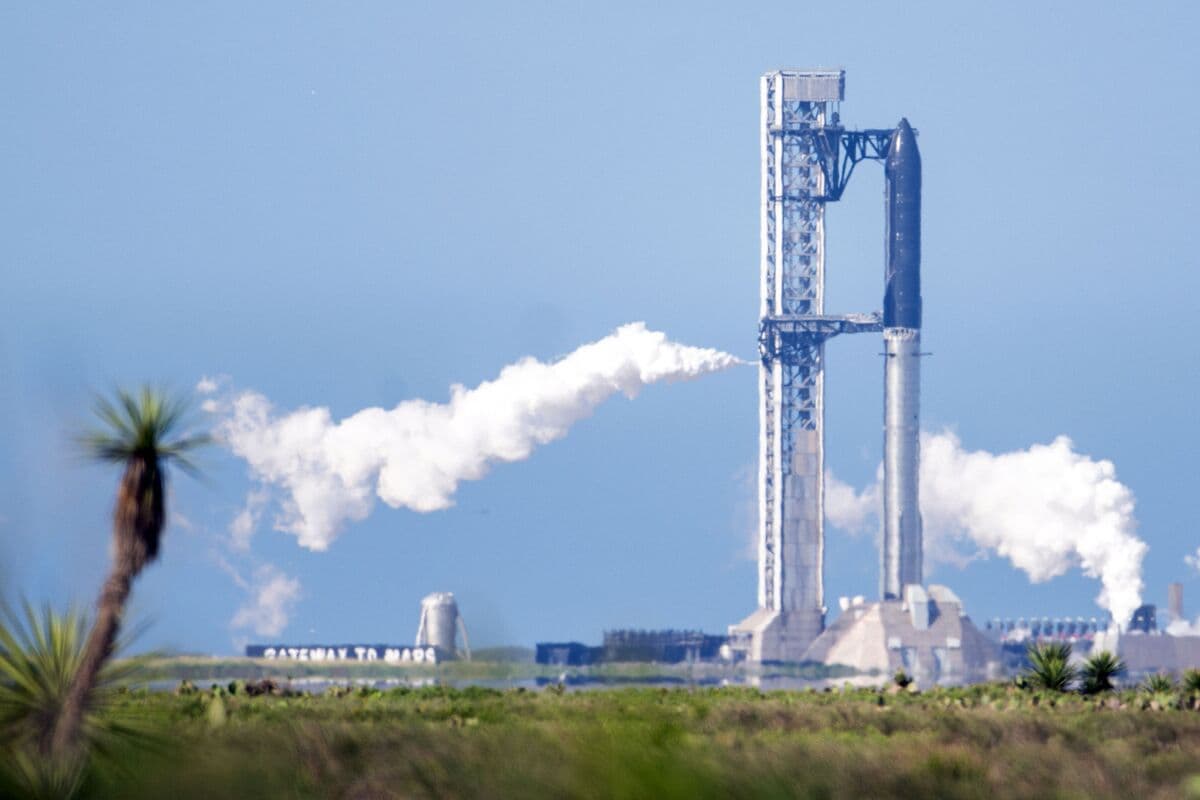 SpaceX Shares Decline as US Markets Resume Trading After Holiday