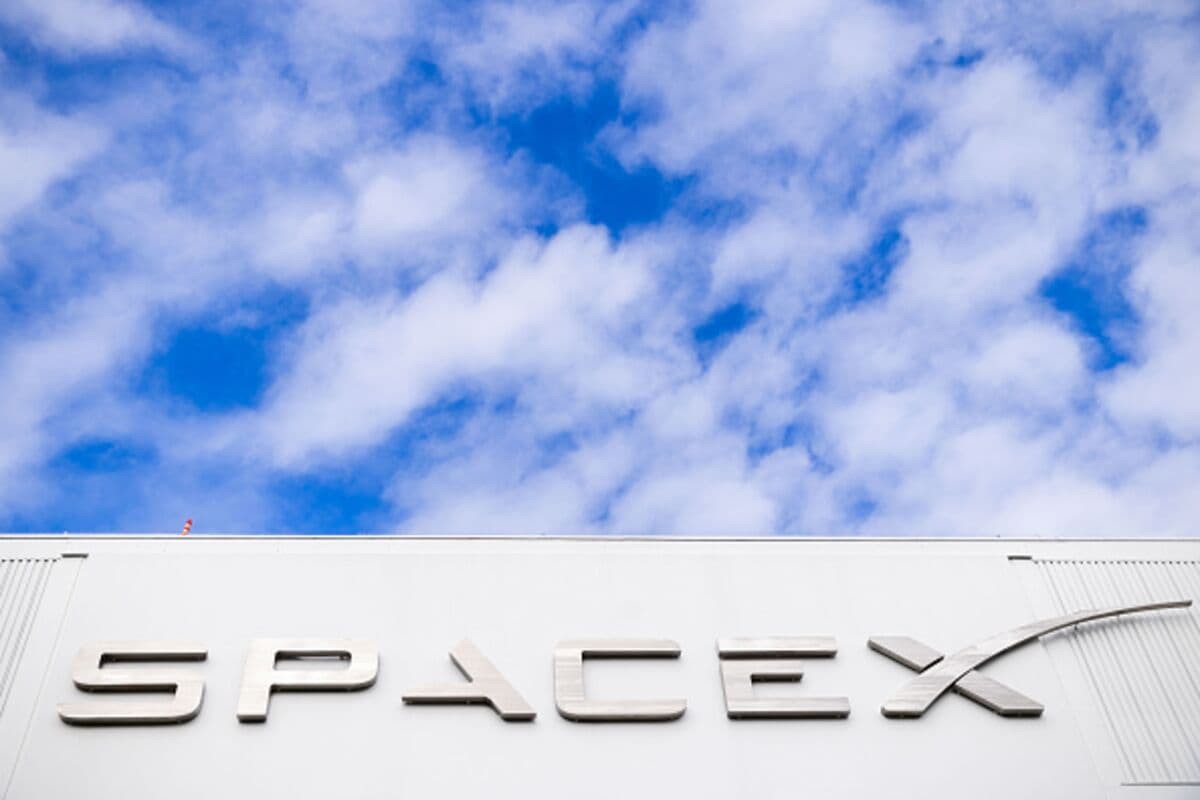 Rocket Stocks Experience Decline Ahead of SpaceX IPO