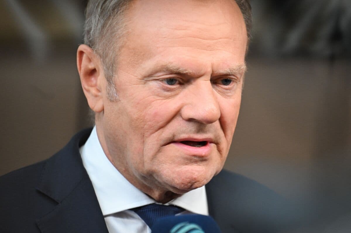 Polish Ruling Party Faces Decline Amid Controversy Over Doctors' Salaries