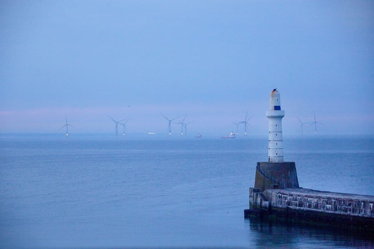 Aberdeen's Election Race Focuses on Transition from Oil to Renewable Energy
