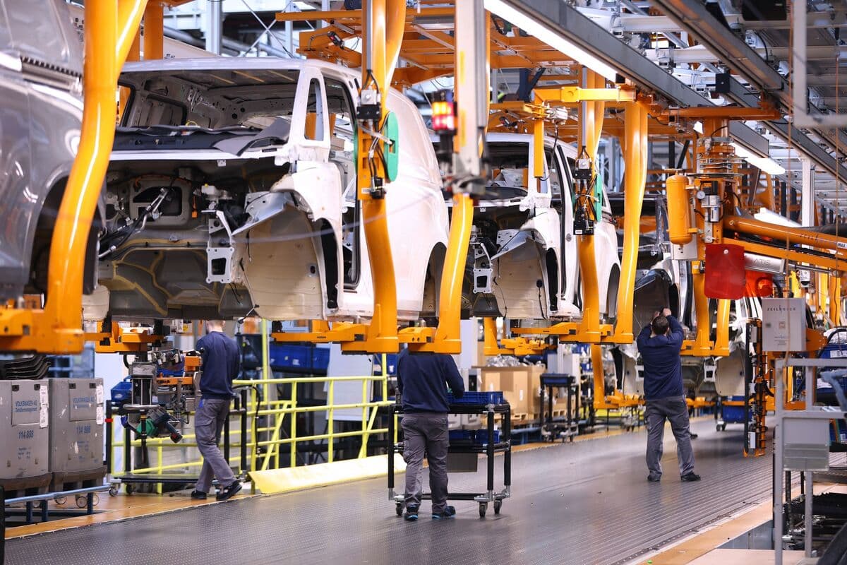 Volkswagen CEO Proposes Additional 50,000 Job Cuts to Achieve Cost Savings