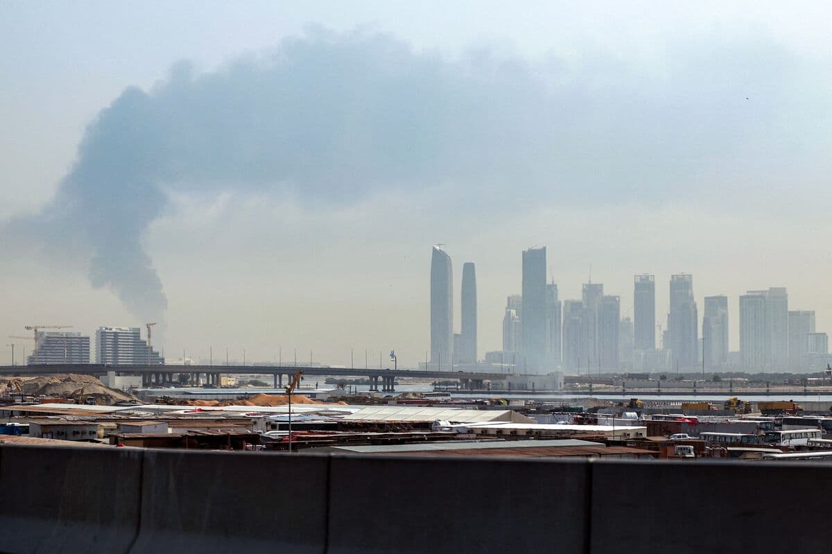 Dubai Stocks Fall Into Bear Market as Iran War Enters Third Week