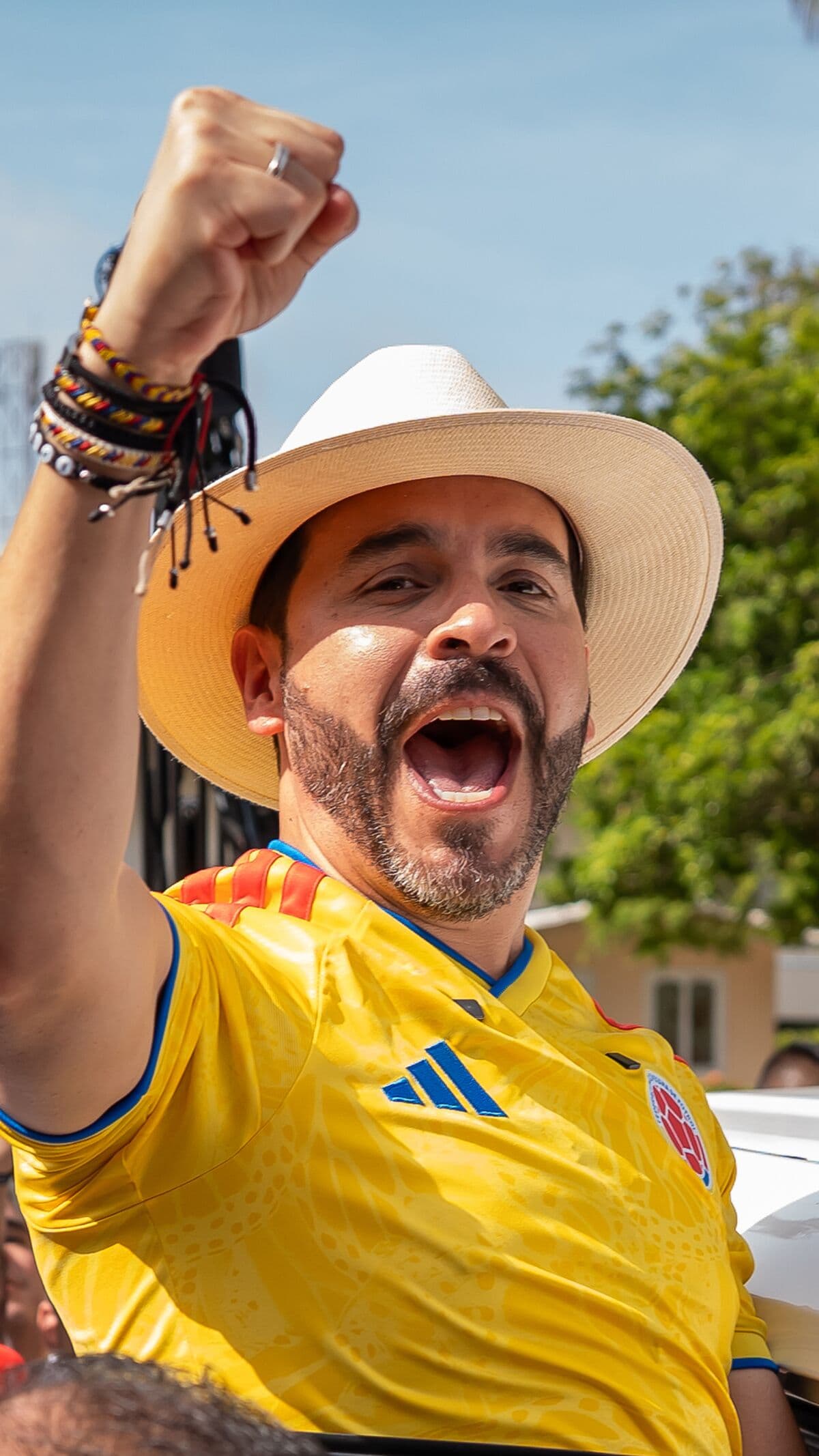 Abelardo de la Espriella, Trump ally, elected president of Colombia