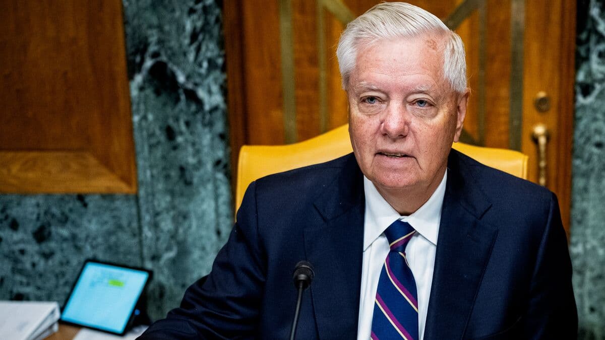 Senator Armstrong Supports Sanctions Bill for Russia Amid Ukraine Conflict