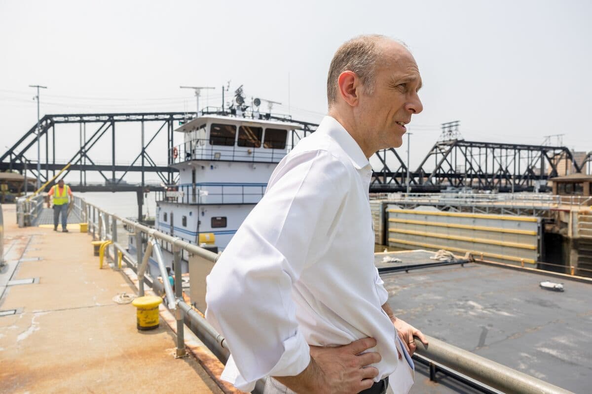 Fed’s Goolsbee Says Taming Inflation ‘Most Important Thing’