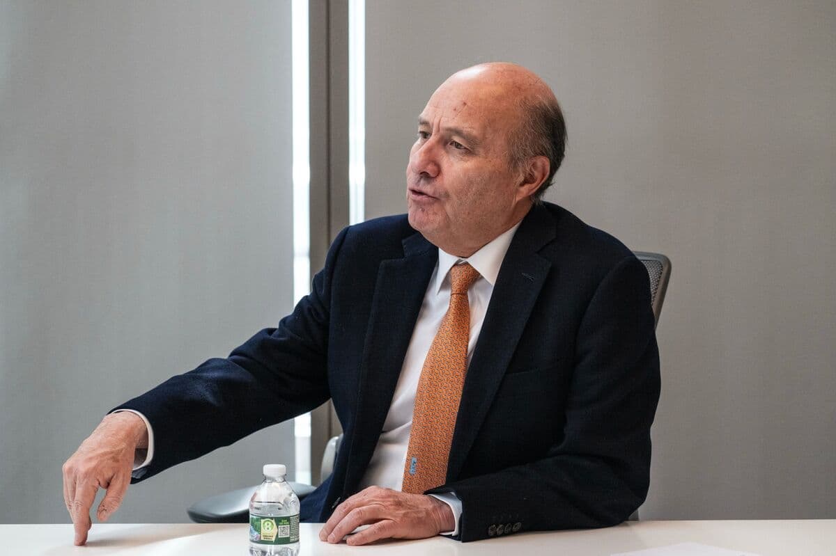 Chile's Finance Minister Abandons 2030 Budget Balance Goal Amid Rising Debt