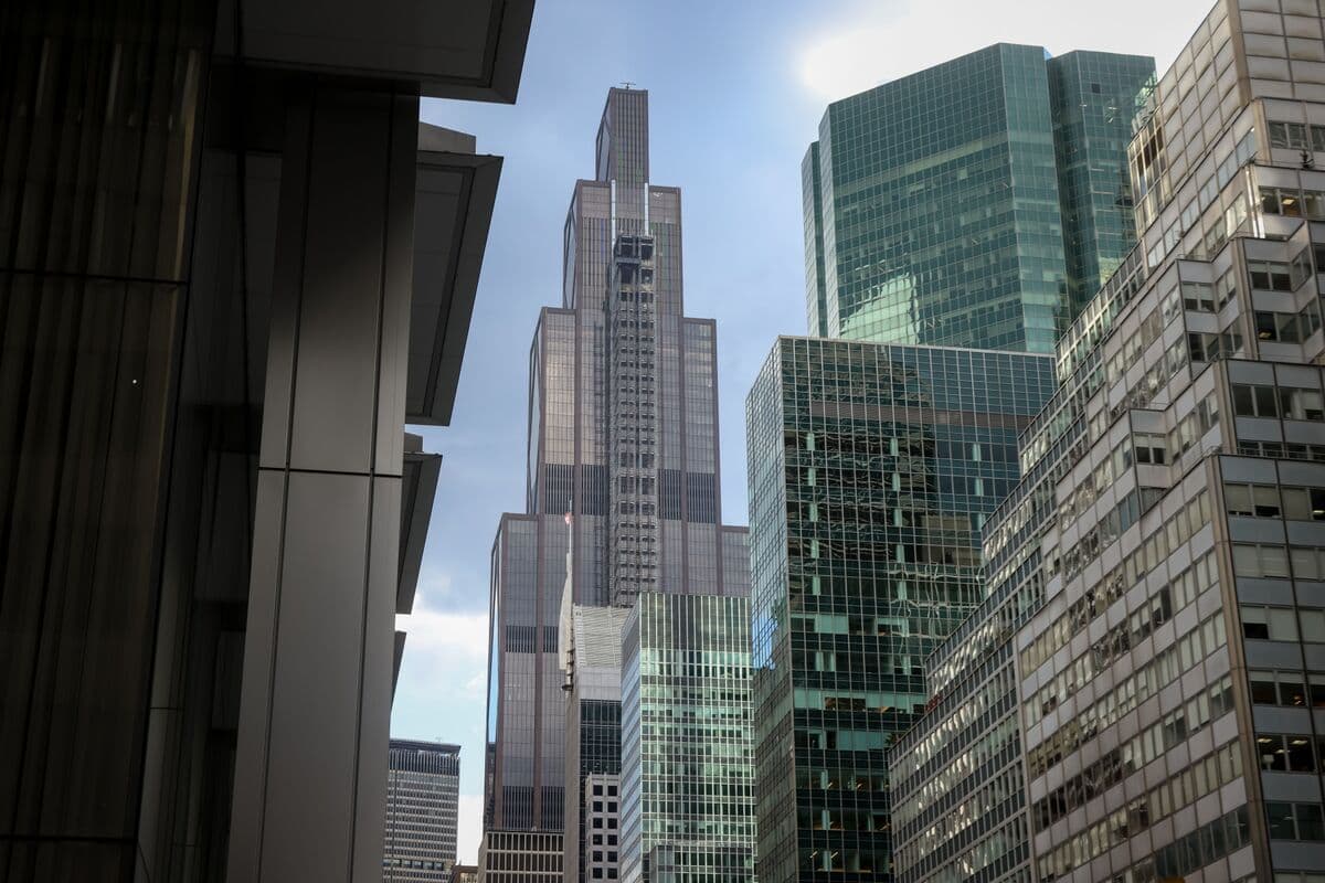 JPMorgan Begins Marketing Debt for Long Lake's $6.3 Billion Amex GBT Acquisition