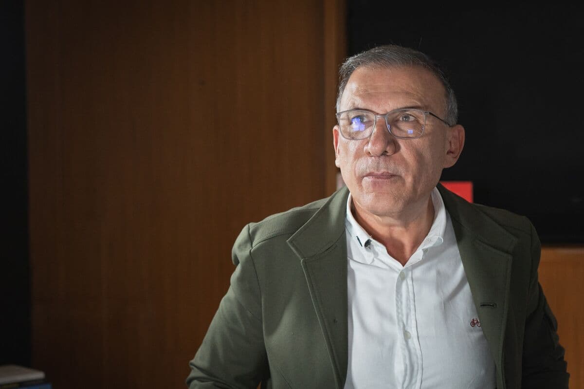 Power Broker Barreras Aims to Restore Investor Faith in Colombia