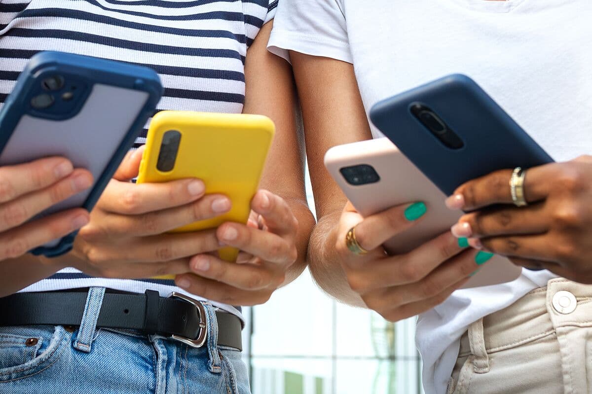 Greece to Impose Social Media Ban for Children Under 15