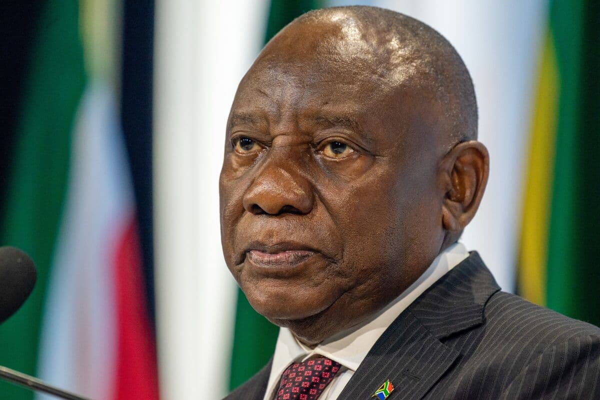Cash-in-a-Sofa Scandal Resurfaces, Posing Challenge for South Africa's Ramaphosa