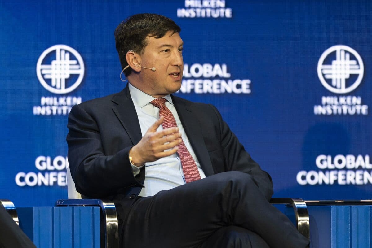Apollo's Kleinman: Private Equity Must Adjust Valuations Amid Rising Borrowing Costs