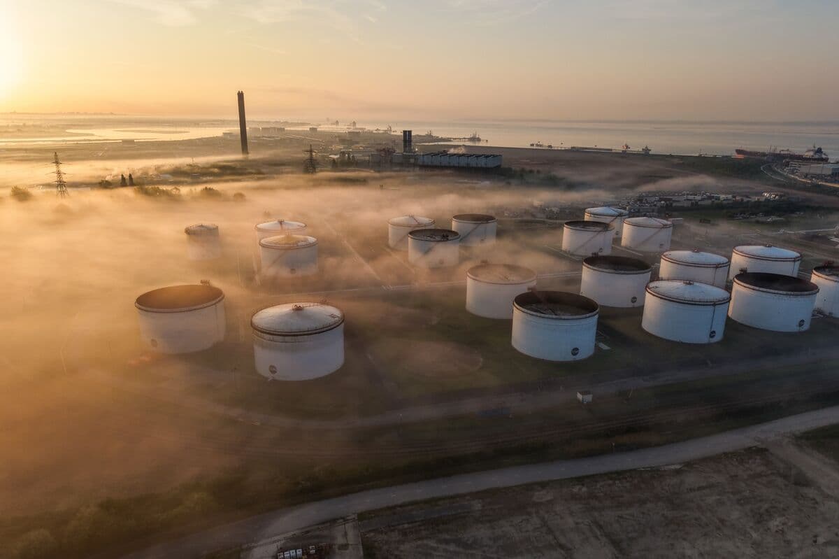 Oil Prices Expected to Approach $100 a Barrel Amid Iran Conflict