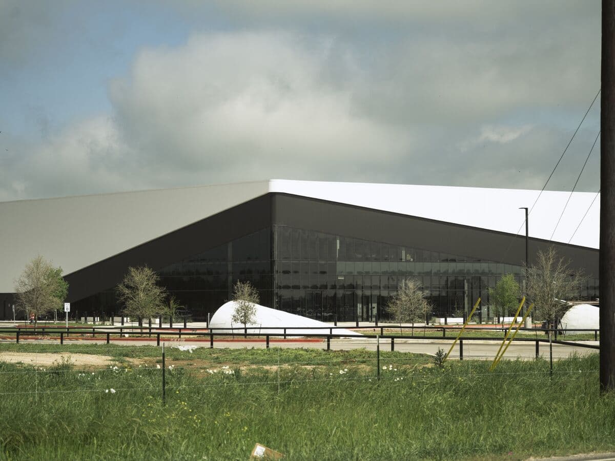 SpaceX Plans 10-Gigawatt Solar Manufacturing Facility Near Austin