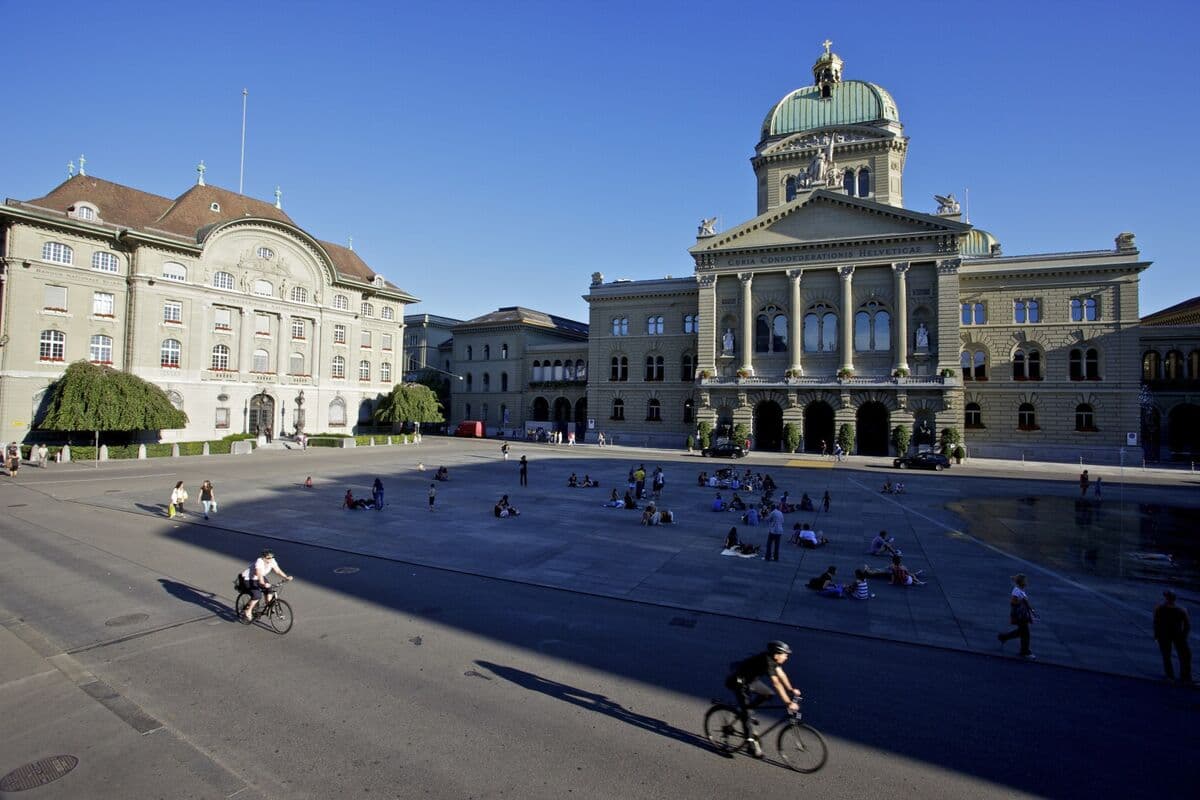 Switzerland Initiates Talks for New Long-Range Air Defense System