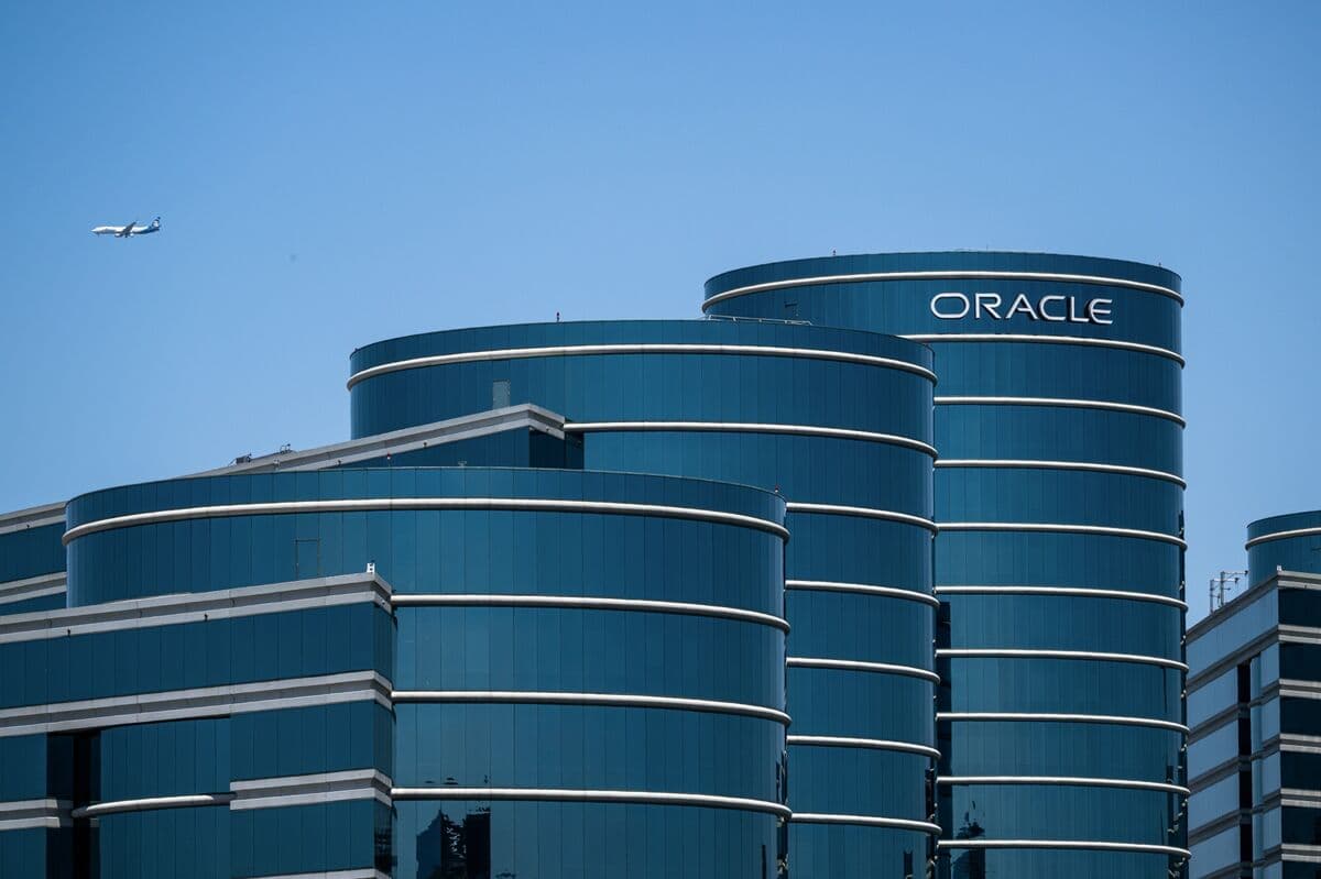 Oracle Reduces Workforce by 21,000, Citing AI Job Replacements