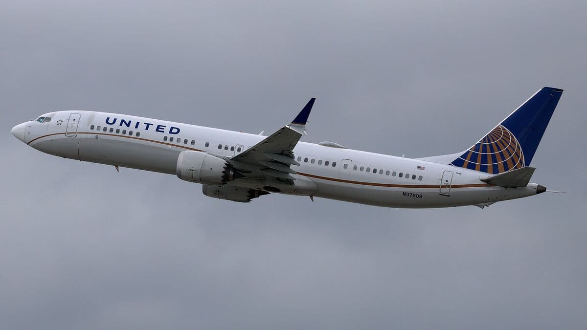 United Airlines CEO Discusses Industry Challenges