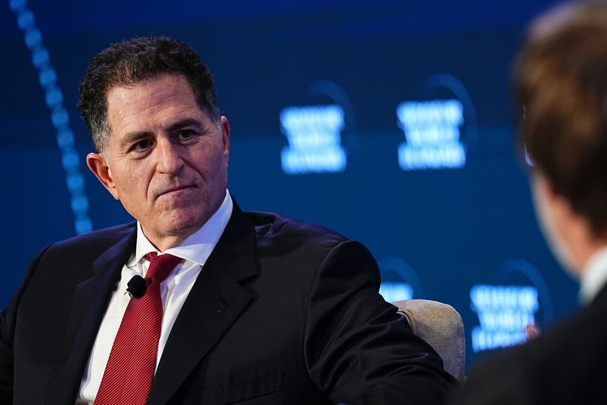 BDC Linked to Dell's Firm Issues $300 Million in Investment-Grade Bonds
