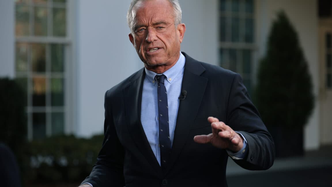 FDA deletes warning on bogus autism therapies touted by RFK Jr.‘s allies