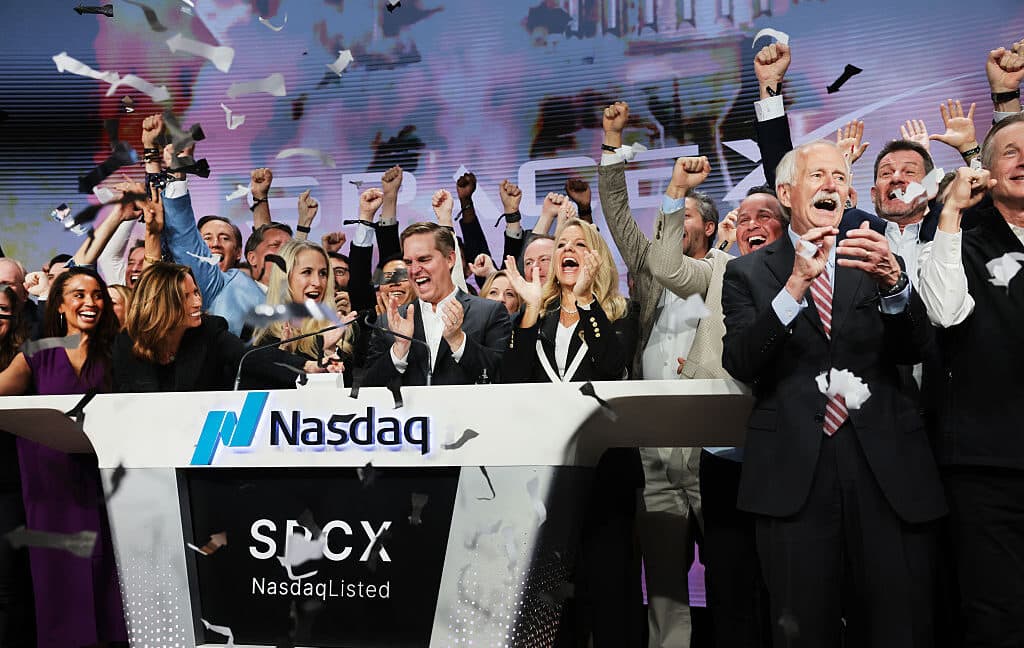Chinese Investors Secretly Acquire Stakes in SpaceX Ahead of IPO