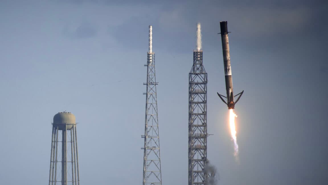 Trump's space transportation policy proposes new federal spaceport for heavy launches